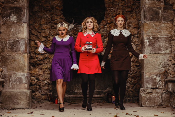 The Chilling Adventures of Sabrina Group Cosplay
