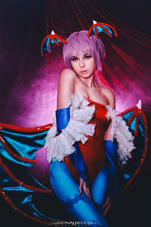 Lilith Aensland from Darkstalkers Cosplay