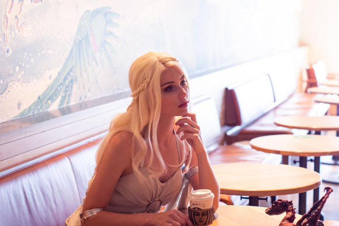 Daenerys at Starbucks Cosplay