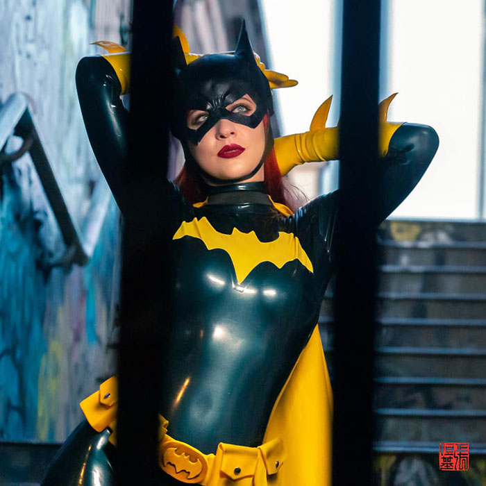 Batgirl Latex Cosplay
