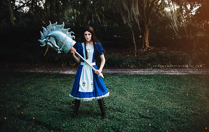 American McGees Alice Cosplay