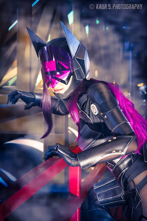 Play Arts Kai Catwoman Cosplay