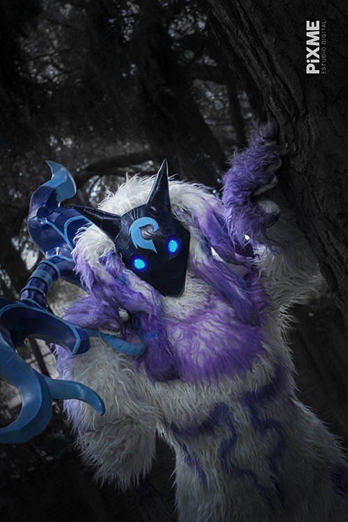 Kindred from League of Legends Cosplay