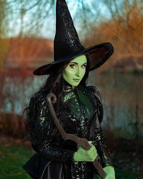 Elphaba from Wicked Cosplay