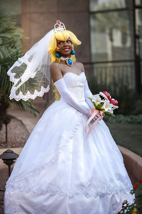 Wedding Princess Peach from Super Mario Odyssey Cosplay