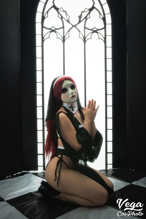Sinful Sister Cosplay