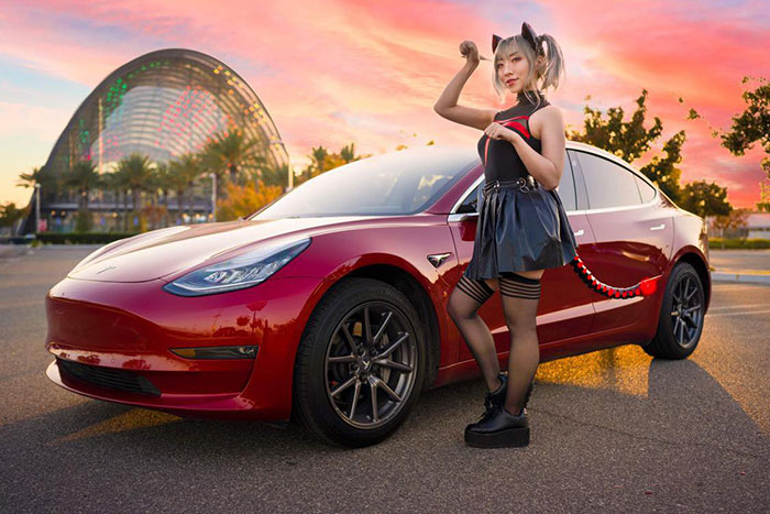 Tesla Cat Girl Cosplay