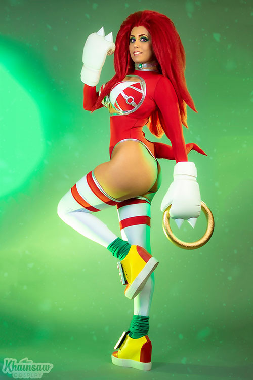 Sexy Knuckles from Sonic the Hedgehog Cosplay