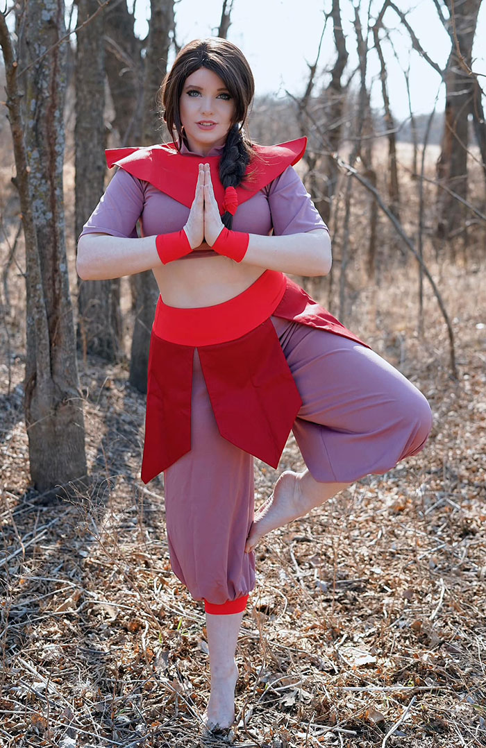 Ty Lee from Avatar: The Last Airbender Cosplay