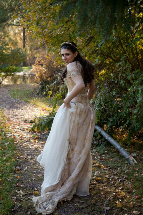 Kahlan Wedding Dress Cosplay from Legend of the Seeker