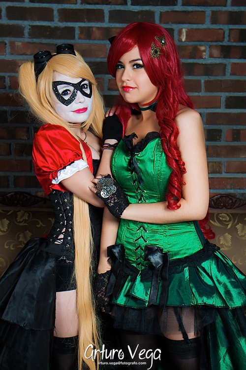 Ivy & Harley Quinn Cosplay