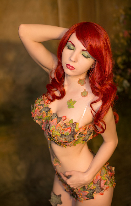 Autumn Poison Ivy 
</center> 
Model: <a href=