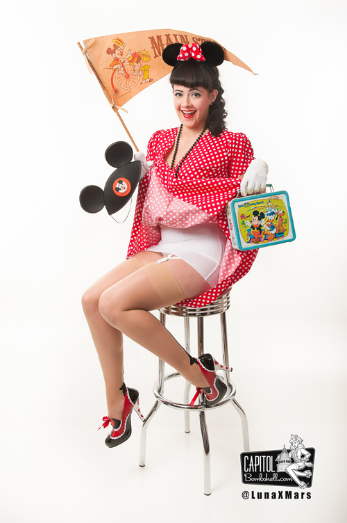 Minnie Mouse Pinup Photoshot