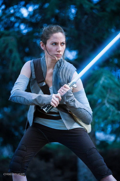 10 Rey from Star Wars: The Force Awakens Cosplays
