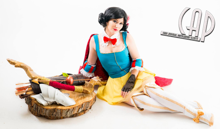 Snow White Warrior of the Seven Arrows Cosplay