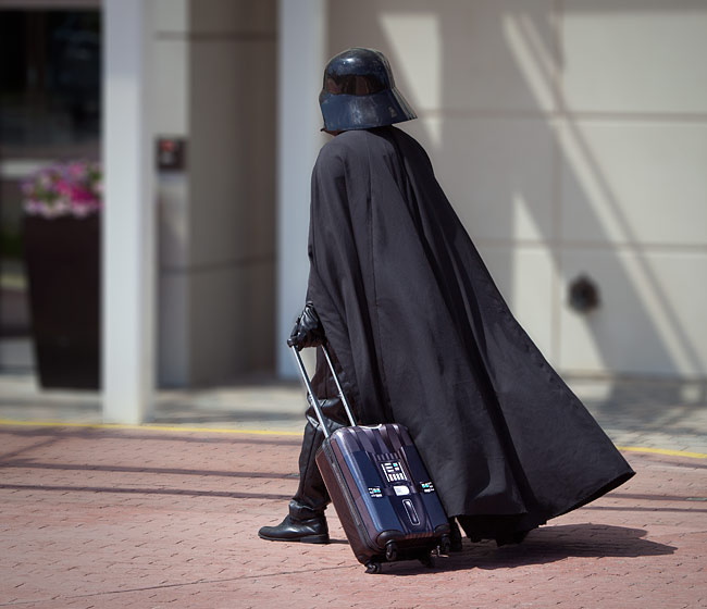 Star Wars Darth Vader Rolling Luggage