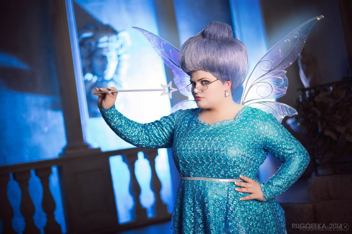 Pugoffka. looks fantastic cosplaying as the Fairy Godmother from Shrek 2. 