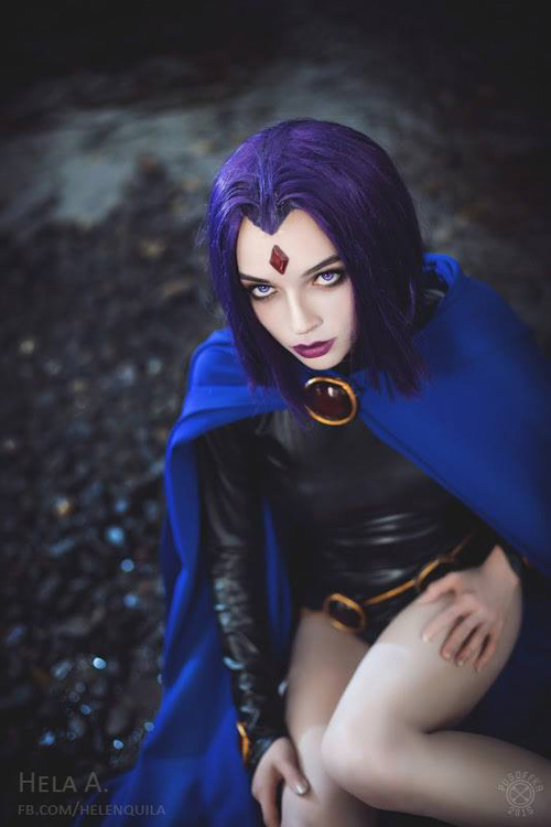 Raven from Teen Titans Cosplay.