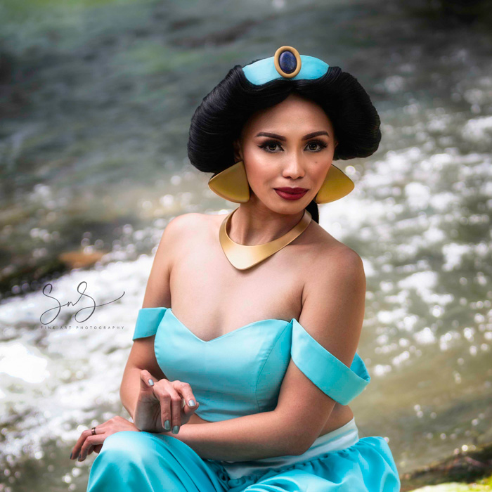Princess Jasmine from Aladdin Cosplay.