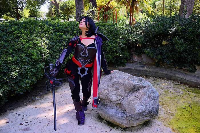 Nightraven Fiora from League of Legends Cosplay.