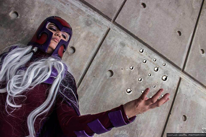 Lady Magneto Cosplay.