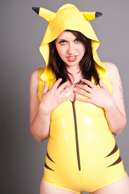 is back on Geek Girls again with her fun & sexy latex Pikachu shoot! 