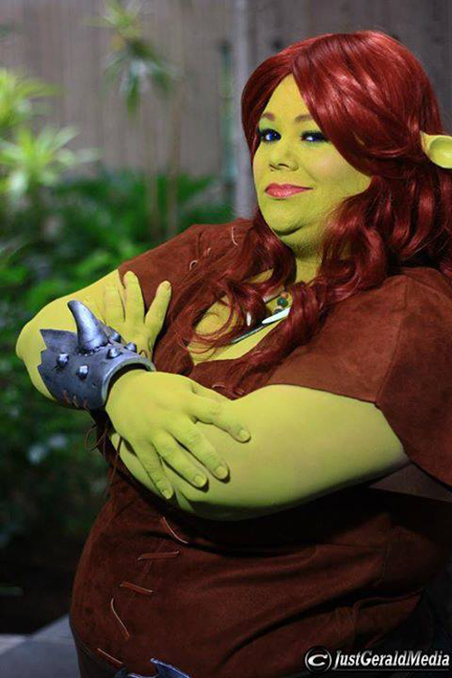 Fiona from Shrek Cosplay.